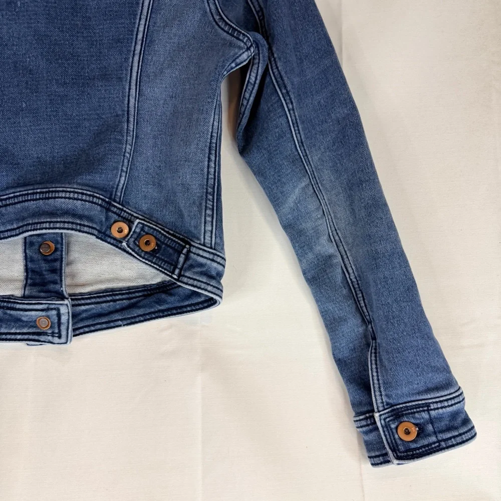 PILCRO ANTHROPOLOGIE Women’s Size M Jacket Denim Jean Trucker Style Stretch Coat
